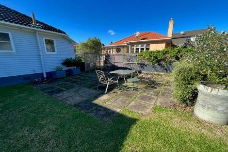 Photo of property in 51 Plunket Terrace, Hamilton East, Hamilton, 3216