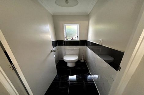 Photo of property in 2/21 Gloucester Road, Manurewa, Auckland, 2102