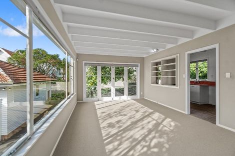 Photo of property in 82 Paritai Drive, Orakei, Auckland, 1071