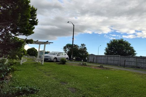 Photo of property in 1/68 Bleakhouse Road, Bucklands Beach, Auckland, 2014