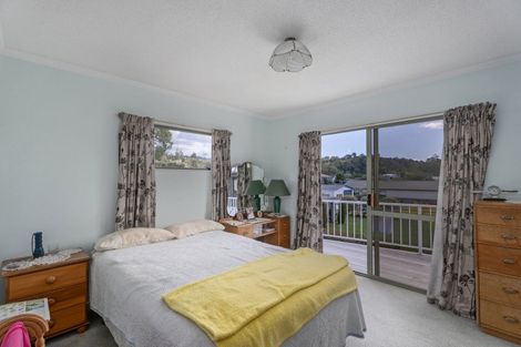 Photo of property in 42 Banks Street, Cooks Beach, Whitianga, 3591