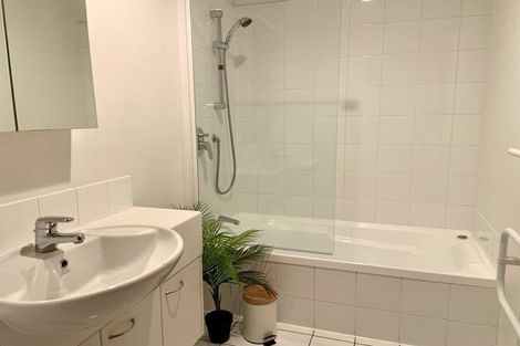 Photo of property in 9 Oakford Close, Riccarton, Christchurch, 8011