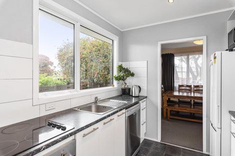 Photo of property in 57 Mazengarb Road, Paraparaumu Beach, Paraparaumu, 5032