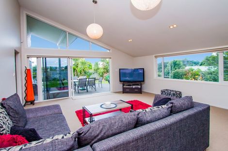 Photo of property in 854 Whangaparaoa Road, Manly, Whangaparaoa, 0930