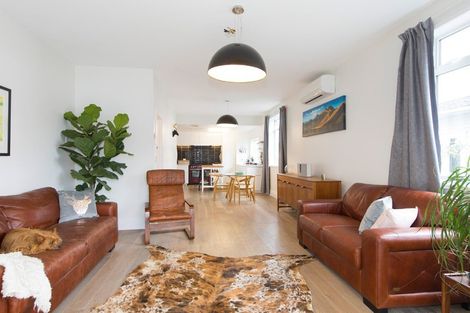 Photo of property in 253 Meola Road, Point Chevalier, Auckland, 1022