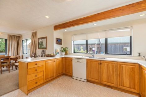 Photo of property in 86 Gosford Drive, Botany Downs, Auckland, 2010