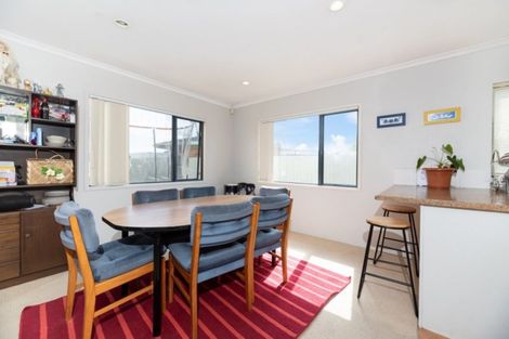 Photo of property in 6 Tussock Avenue, Mangere, Auckland, 2022