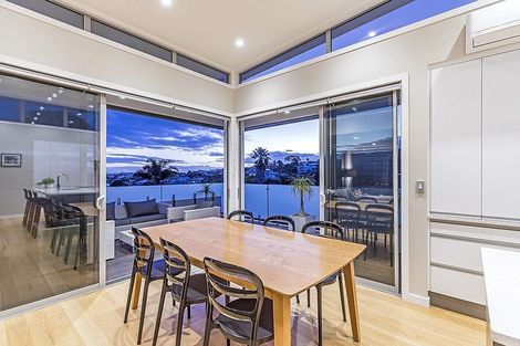 Photo of property in 2/49 Seaview Road, Castor Bay, Auckland, 0620