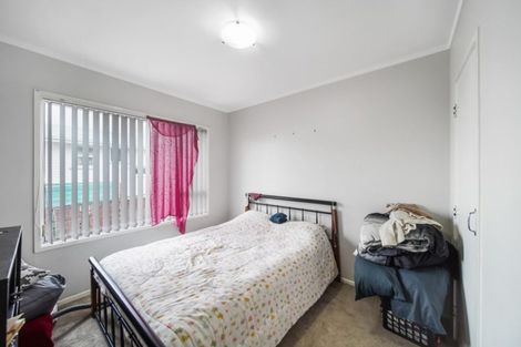 Photo of property in 1/123 Gossamer Drive, Pakuranga Heights, Auckland, 2010