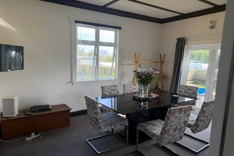 Photo of property in 27 Atiawa Street, Glen Avon, New Plymouth, 4312