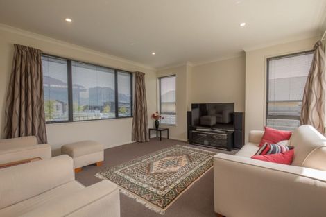 Photo of property in 32 Infinity Drive, Wanaka, 9305