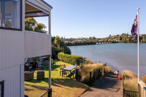 Photo of property in 48 Wainui Road, Raglan, 3225