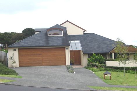 Photo of property in 110 Seaview Road, Glenfield, Auckland, 0629