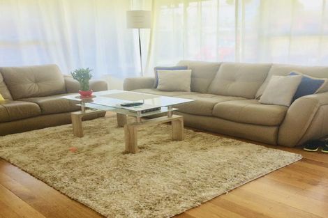 Photo of property in 1/35 Shakespeare Road, Milford, Auckland, 0620