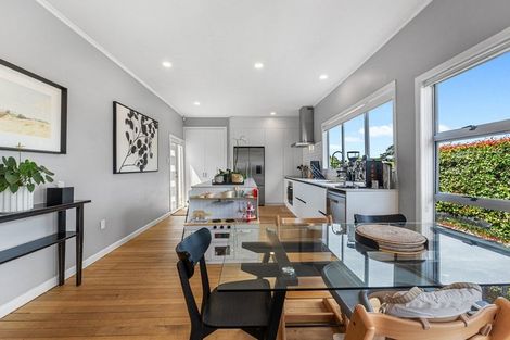 Photo of property in 79 Hobsonville Road, West Harbour, Auckland, 0618