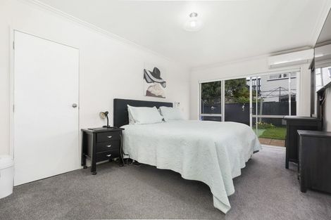 Photo of property in 102au1 Sandwich Road, St Andrews, Hamilton, 3200