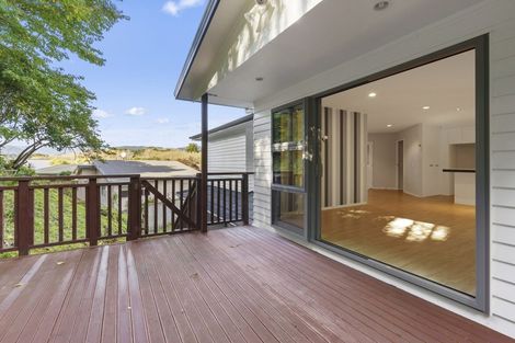 Photo of property in 17 Kennedy Place, Waikanae Beach, Waikanae, 5036