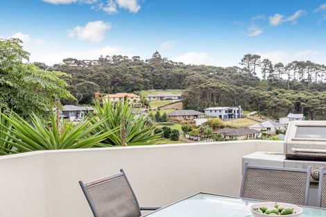 Photo of property in 17 Coralsea Way, Arkles Bay, Whangaparaoa, 0932