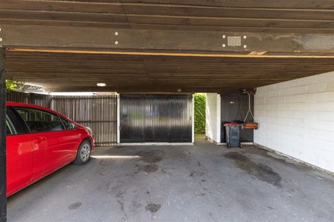 Photo of property in 92a Aikmans Road, Merivale, Christchurch, 8014