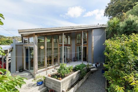 Photo of property in 8 Awarua Street, Ngaio, Wellington, 6035