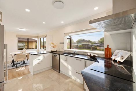 Photo of property in 1/17 Penruddocke Road, Half Moon Bay, Auckland, 2012