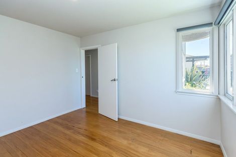 Photo of property in 8 Mckenzie Terrace, Carterton, 5713