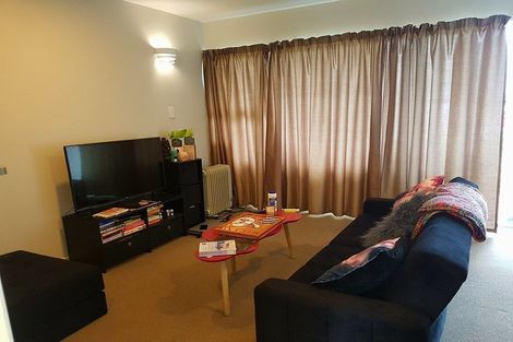 Photo of property in 3d Mountain Road, Mount Wellington, Auckland, 1060