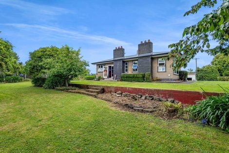 Photo of property in 19 Clifford Road, Eltham, 4322