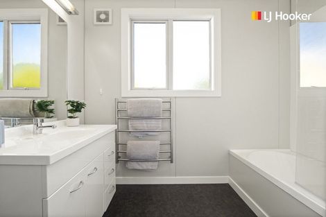 Photo of property in 64 Mckerrow Street, Shiel Hill, Dunedin, 9013