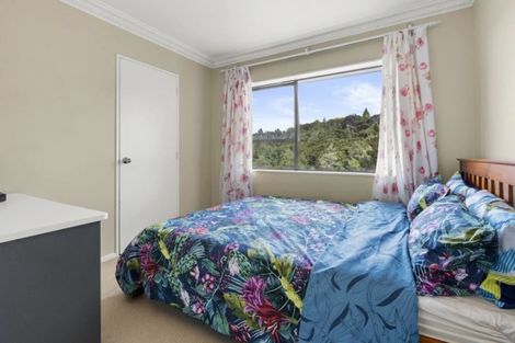 Photo of property in 11 Homewood Place, Chatswood, Auckland, 0626