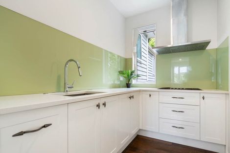 Photo of property in 18a Sunrise Avenue, Mairangi Bay, Auckland, 0630