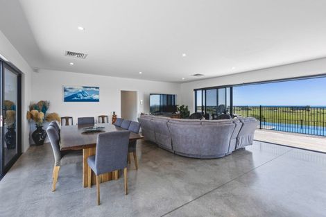 Photo of property in 574 Mokau Road, Mimi, Urenui, 4377