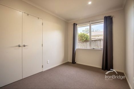 Photo of property in 31 Mcewen Crescent, Riverstone Terraces, Upper Hutt, 5018
