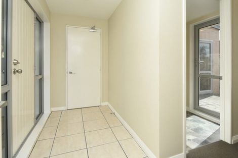 Photo of property in 8 Broadbent Street, Riccarton, Christchurch, 8041