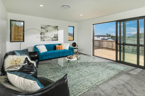 Photo of property in 19 Tautoru Avenue, Orewa, 0931