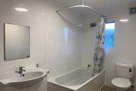 Photo of property in 8/66 Astley Avenue, New Lynn, Auckland, 0600