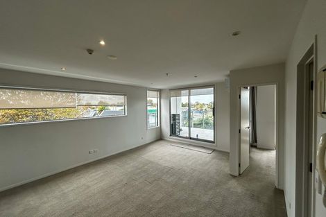Photo of property in Bella Vista, 2d/84 Gunner Drive, Te Atatu Peninsula, Auckland, 0610