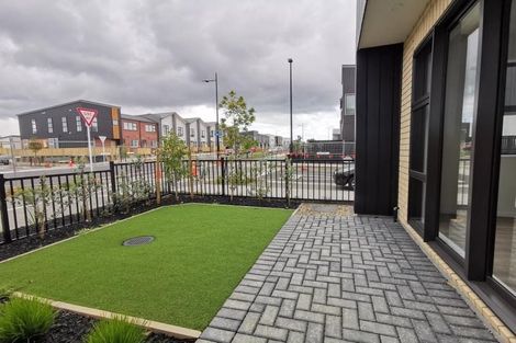 Photo of property in 53 Manarini Road, Westgate, Auckland, 0614