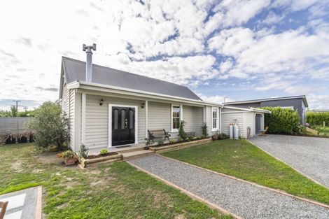 Photo of property in 99 Jellicoe Street, Martinborough, 5711