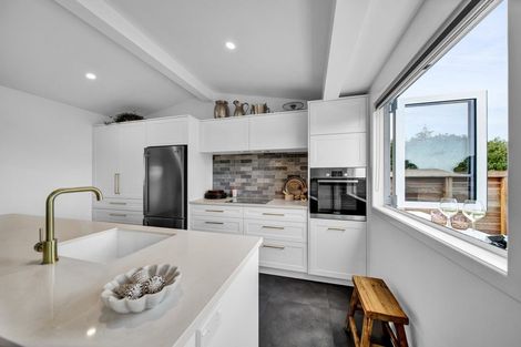 Photo of property in 26 Fox Street, Opunake, 4616