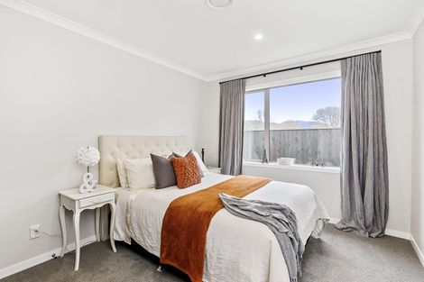 Photo of property in 37 Hudson Place, Paraparaumu, 5032