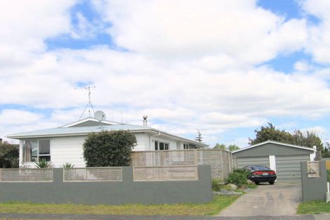 Photo of property in 10 Kinross Place, Mount Maunganui, 3116