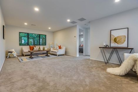 Photo of property in 1 Ti Kouka Place, Te Atatu Peninsula, Auckland, 0610
