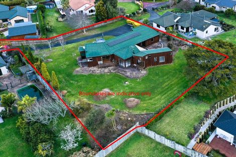 Photo of property in 69 Sunny Crescent, Huapai, Kumeu, 0810