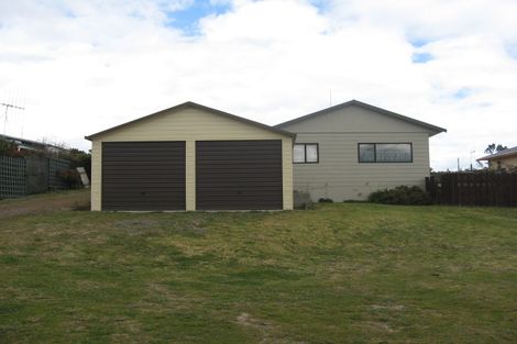 Photo of property in 3 Arataki Grove, Waitarere Beach, Levin, 5510