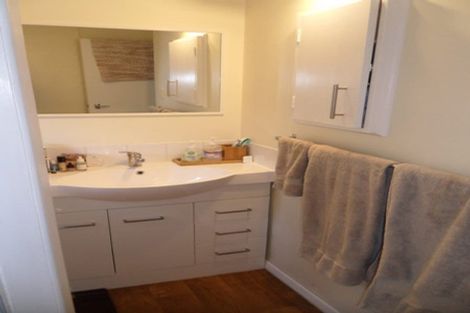 Photo of property in 1/144 Nicholson Road, Khandallah, Wellington, 6035