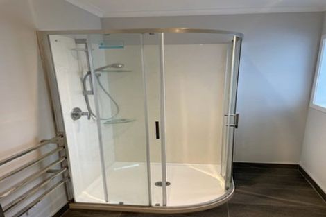 Photo of property in 26 The Terrace, Herald Island, Auckland, 0618