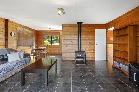 Photo of property in 37 Westhaven Drive, Tawa, Wellington, 5028