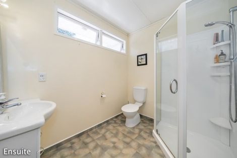 Photo of property in 30 Marlborough Street, Silverstream, Upper Hutt, 5019