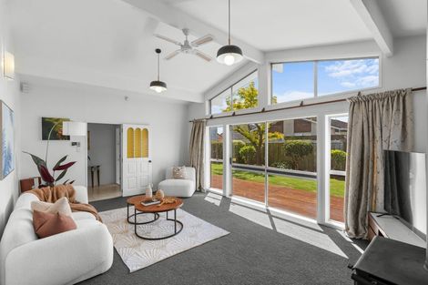 Photo of property in 11a Wyatt Place, Russley, Christchurch, 8042